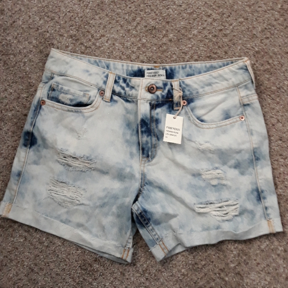 Forever 21 distress shorts